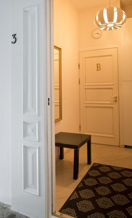 Bright Apartment In Old Town By Urban Rent Вильнюс Экстерьер фото