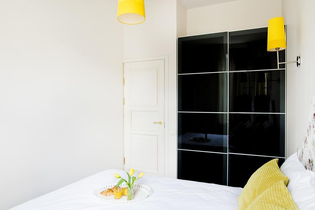 Bright Apartment In Old Town By Urban Rent Вильнюс Экстерьер фото